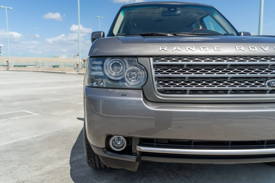 2011 Land Rover Range Rover L322 - Image 27 of 31