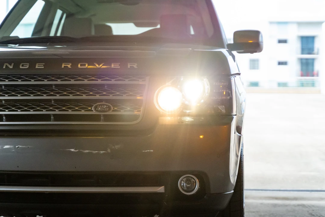 2011 Land Rover Range Rover L322 - Image 12 of 31