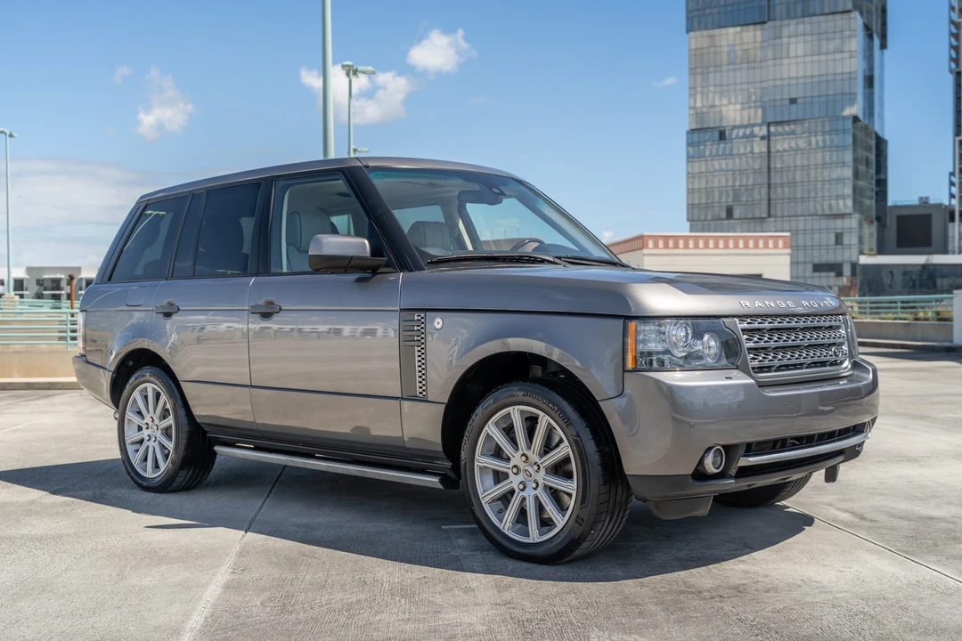 2011 Land Rover Range Rover L322 - Image 3 of 31