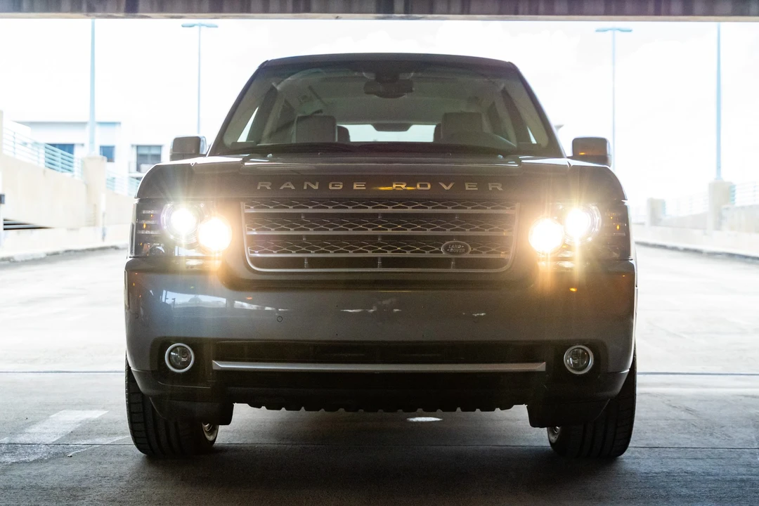 2011 Land Rover Range Rover L322 - Image 10 of 31