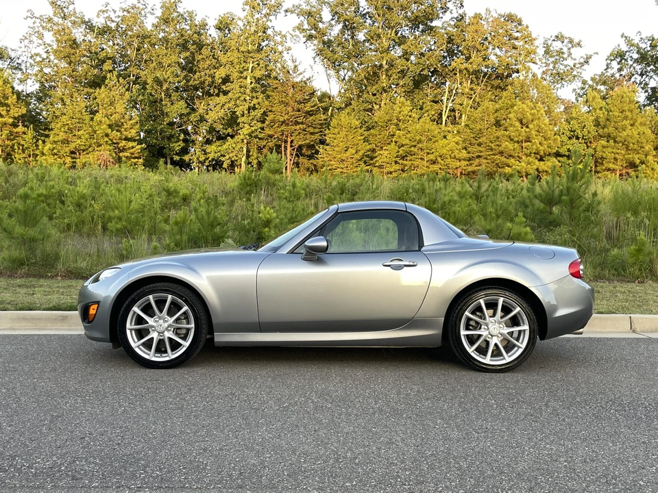 2011 Mazda NC MX-5 Miata - Image 18 of 31