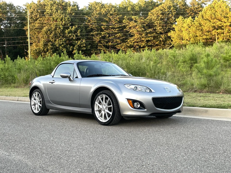 2011 Mazda NC MX-5 Miata - Image 20 of 31