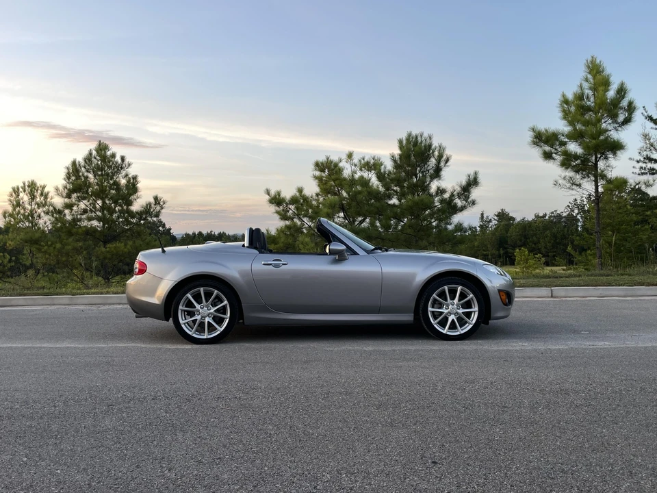 2011 Mazda NC MX-5 Miata - Image 13 of 31