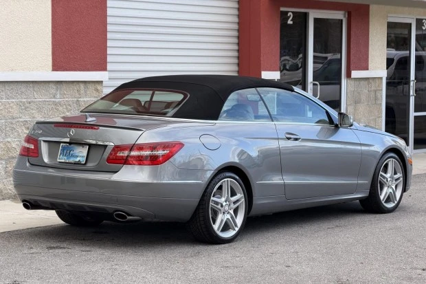 2011 Mercedes-Benz C207/A207 E-Class Coupe & Convertible - Image 2 of 7