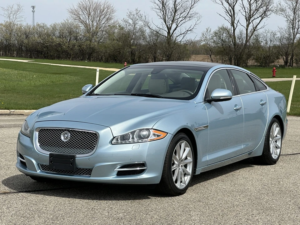 2012 Jaguar X351 XJ - Image 2 of 31