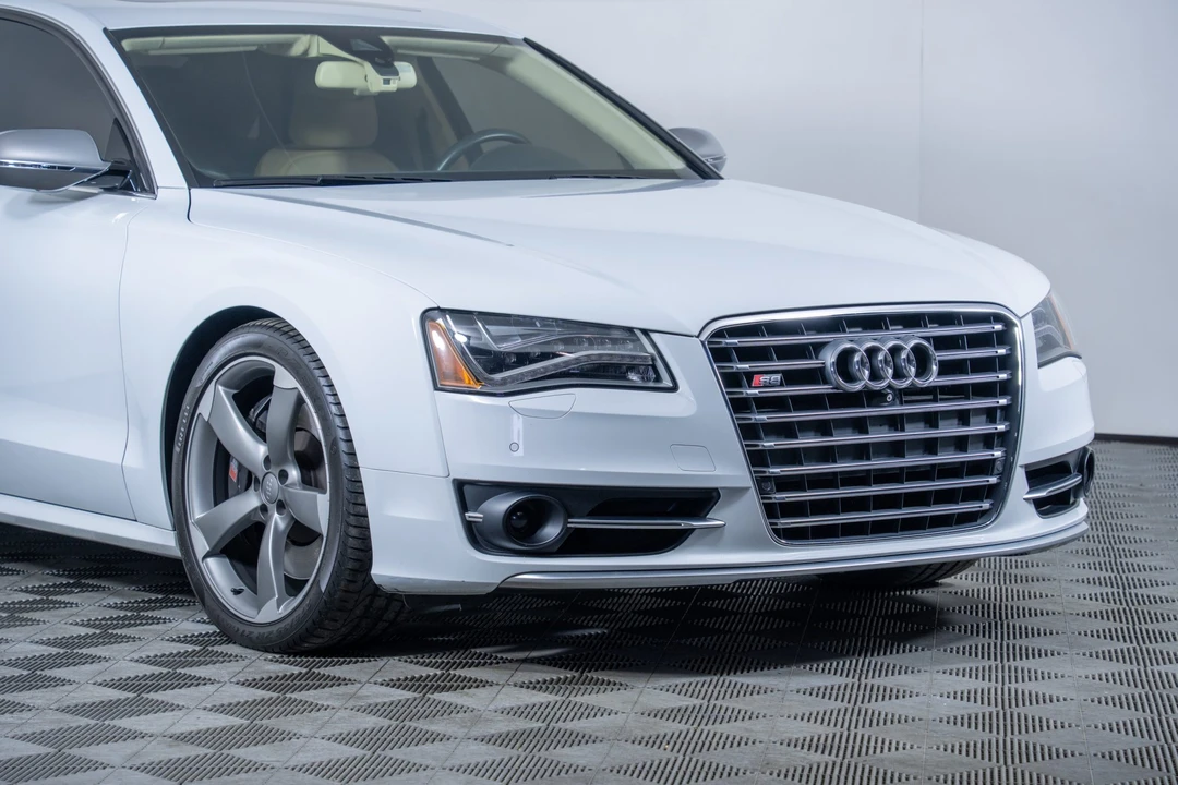 2013 Audi D4 S8 - Image 29 of 31