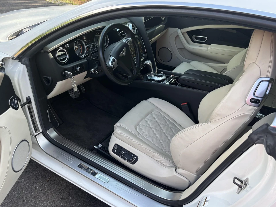 2013 Bentley Continental GT Speed 2nd Gen - Image 28 of 31