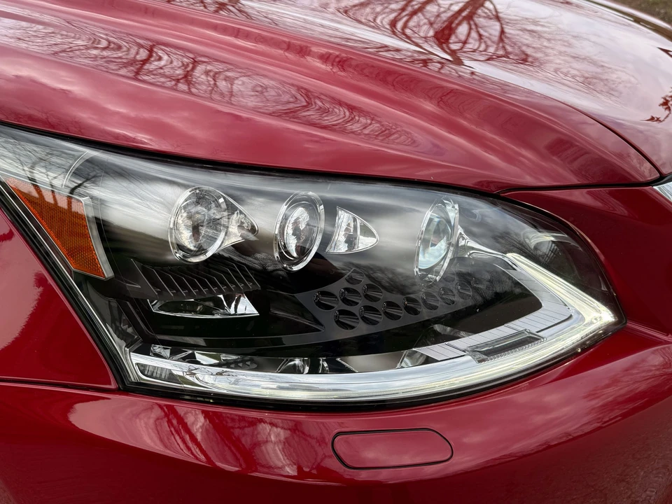2013 Lexus LS 4th Gen - Image 22 of 31
