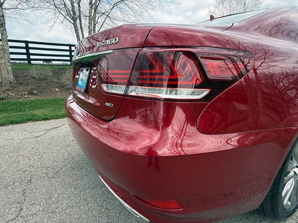 2013 Lexus LS 4th Gen - Image 29 of 31