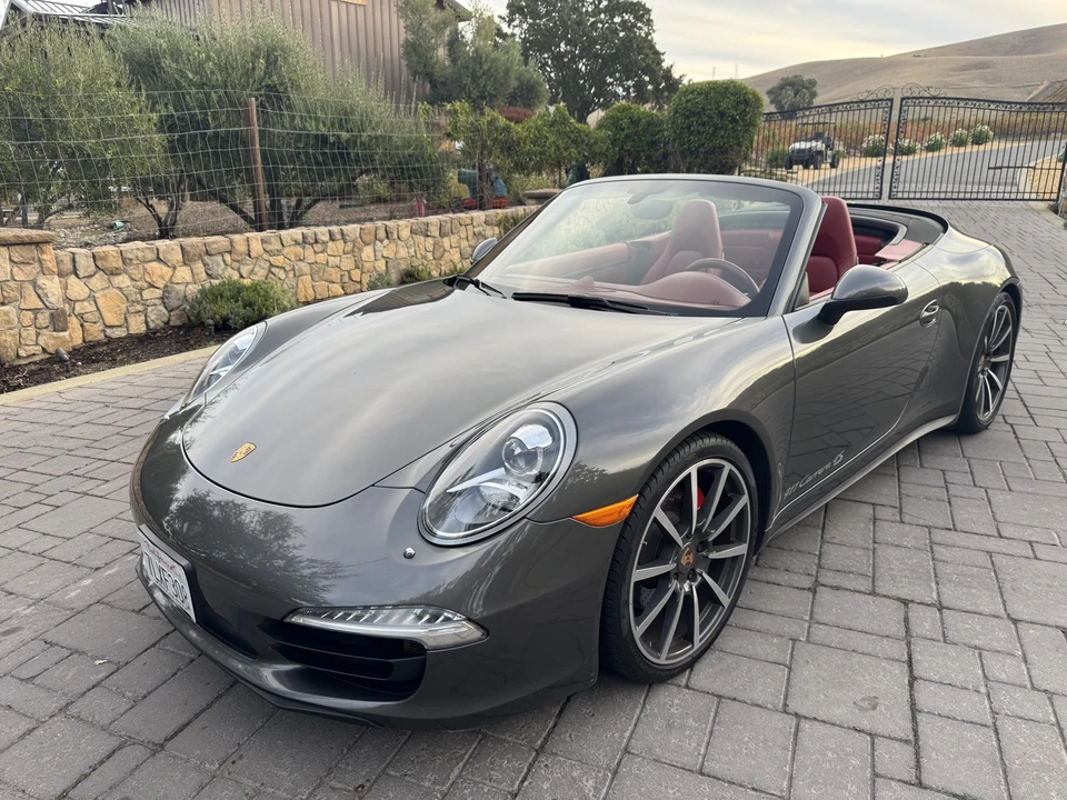 2013 Porsche 991 Carrera 4S - Image 18 of 31