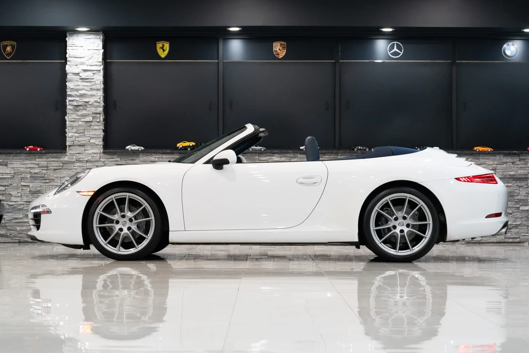 2013 Porsche 991 Carrera - Image 26 of 31