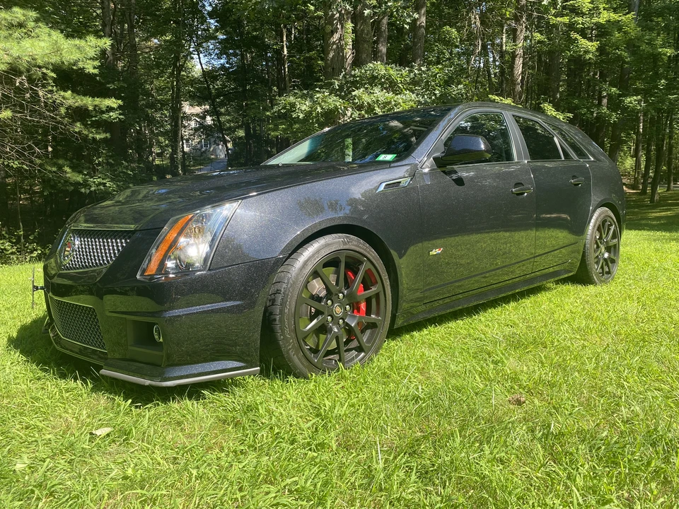 2014 Cadillac CTS-V 2nd Gen - Image 2 of 31