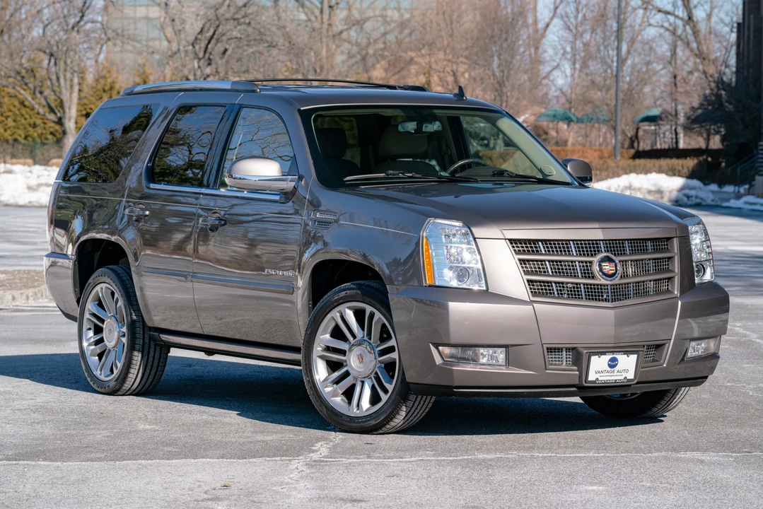 2014 Cadillac Escalade & EXT 3rd Gen - Image 16 of 31