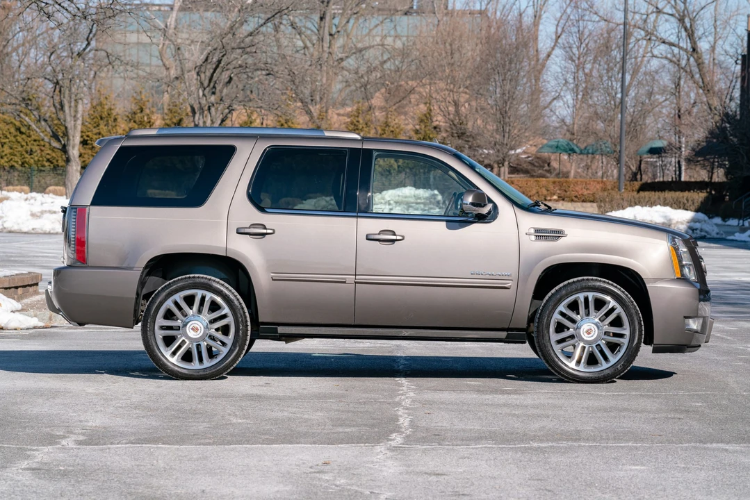 2014 Cadillac Escalade & EXT 3rd Gen - Image 13 of 31
