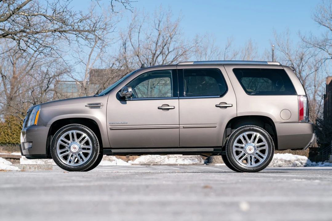 2014 Cadillac Escalade & EXT 3rd Gen - Image 6 of 31