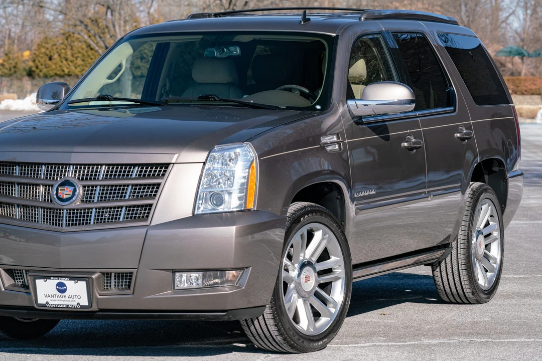 2014 Cadillac Escalade & EXT 3rd Gen - Image 21 of 31