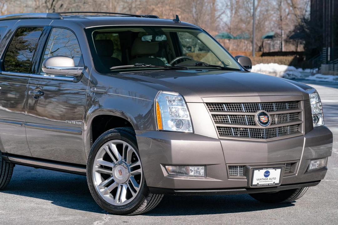 2014 Cadillac Escalade & EXT 3rd Gen - Image 27 of 31