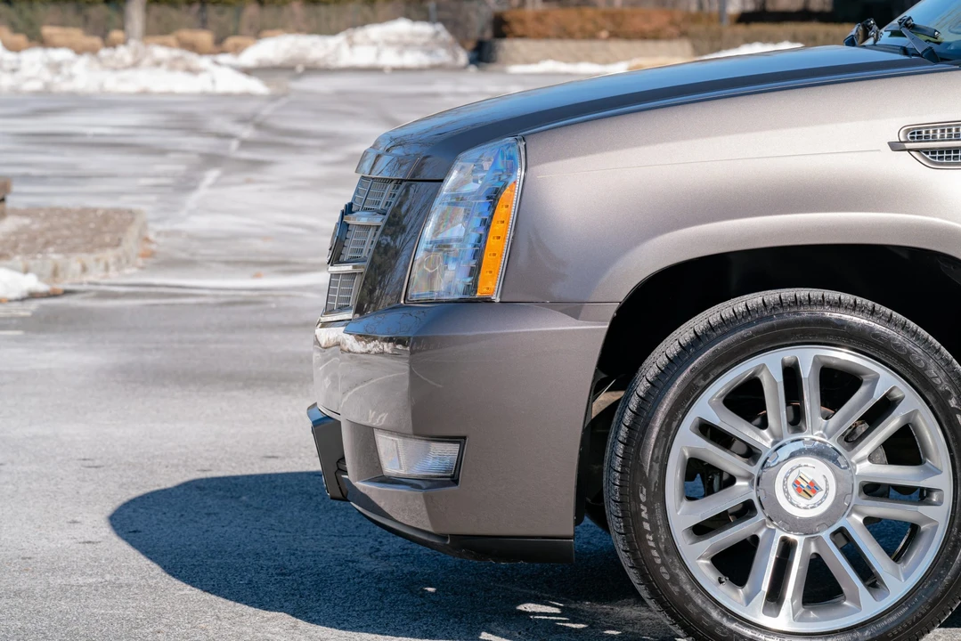 2014 Cadillac Escalade & EXT 3rd Gen - Image 28 of 31
