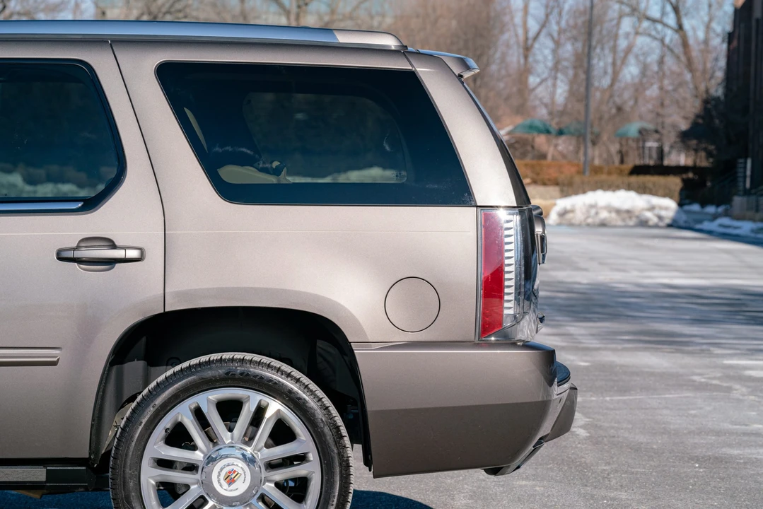 2014 Cadillac Escalade & EXT 3rd Gen - Image 31 of 31