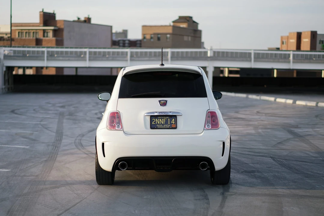 2014 Fiat Abarth 500 - Image 24 of 31