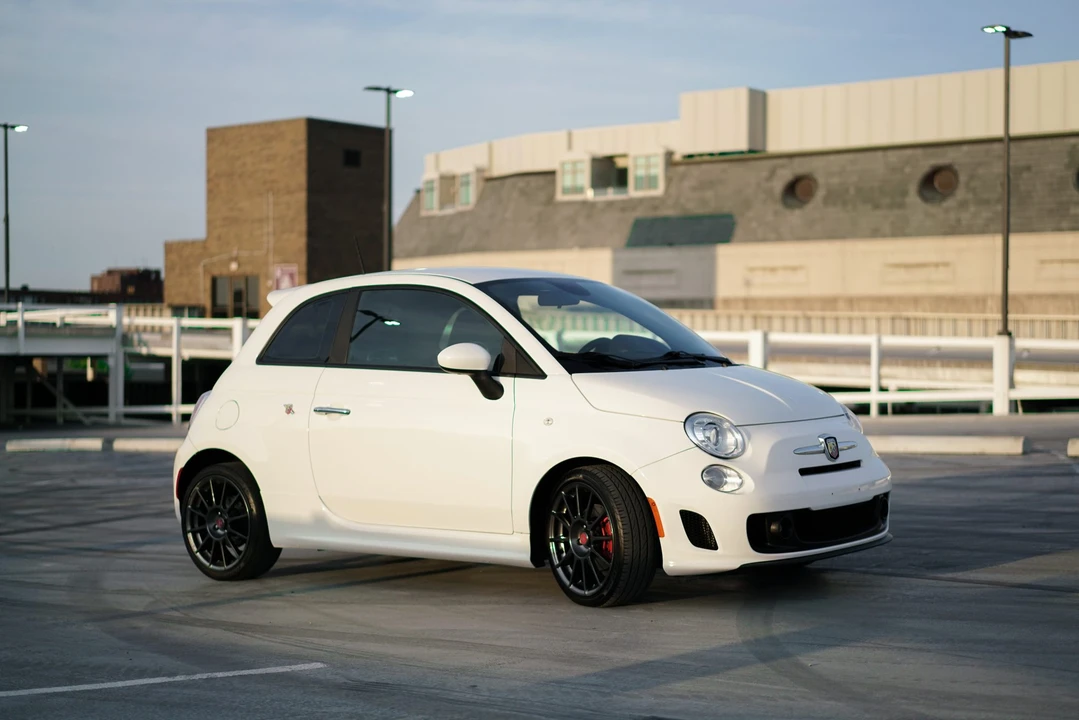 2014 Fiat Abarth 500 - Image 11 of 31