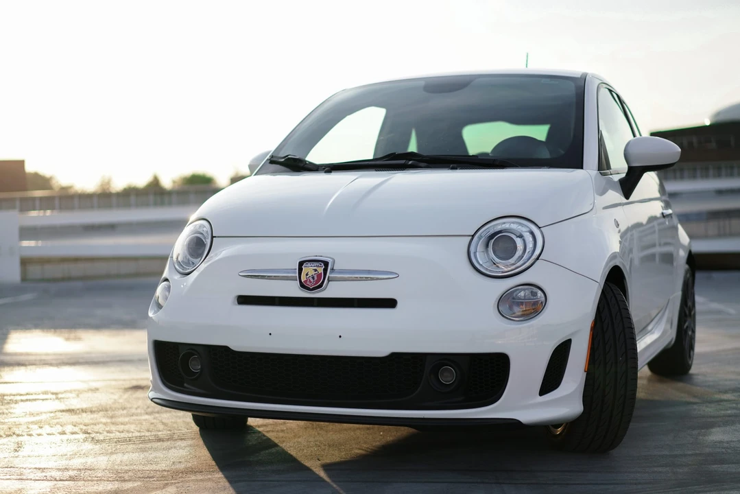 2014 Fiat Abarth 500 - Image 9 of 31