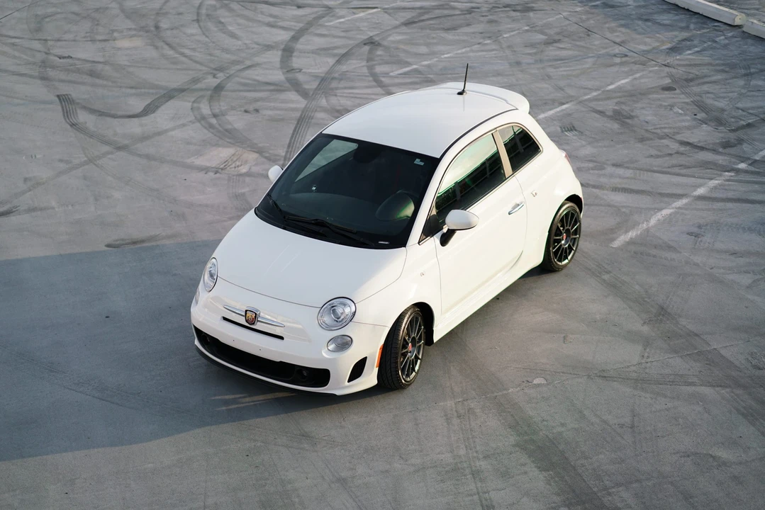 2014 Fiat Abarth 500 - Image 7 of 31