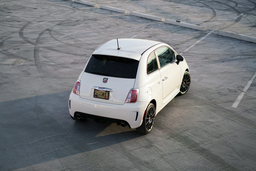 2014 Fiat Abarth 500 - Image 19 of 31