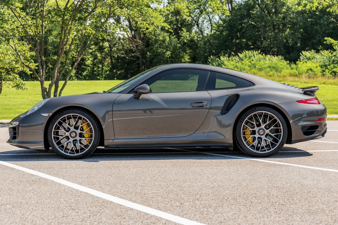 2014 Porsche 991 Turbo - Image 15 of 31