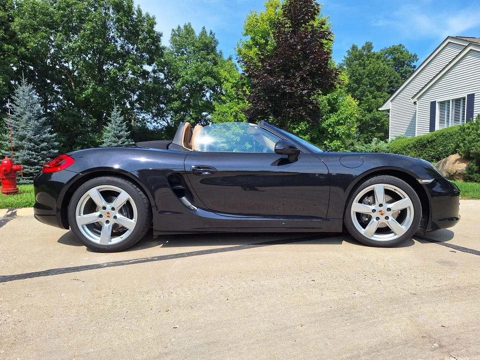 2014 Porsche 981 Boxster - Image 11 of 31