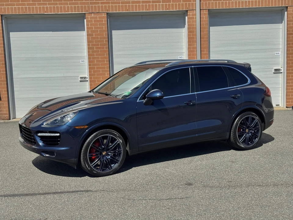 2014 Porsche 958 Cayenne Turbo - Image 2 of 31