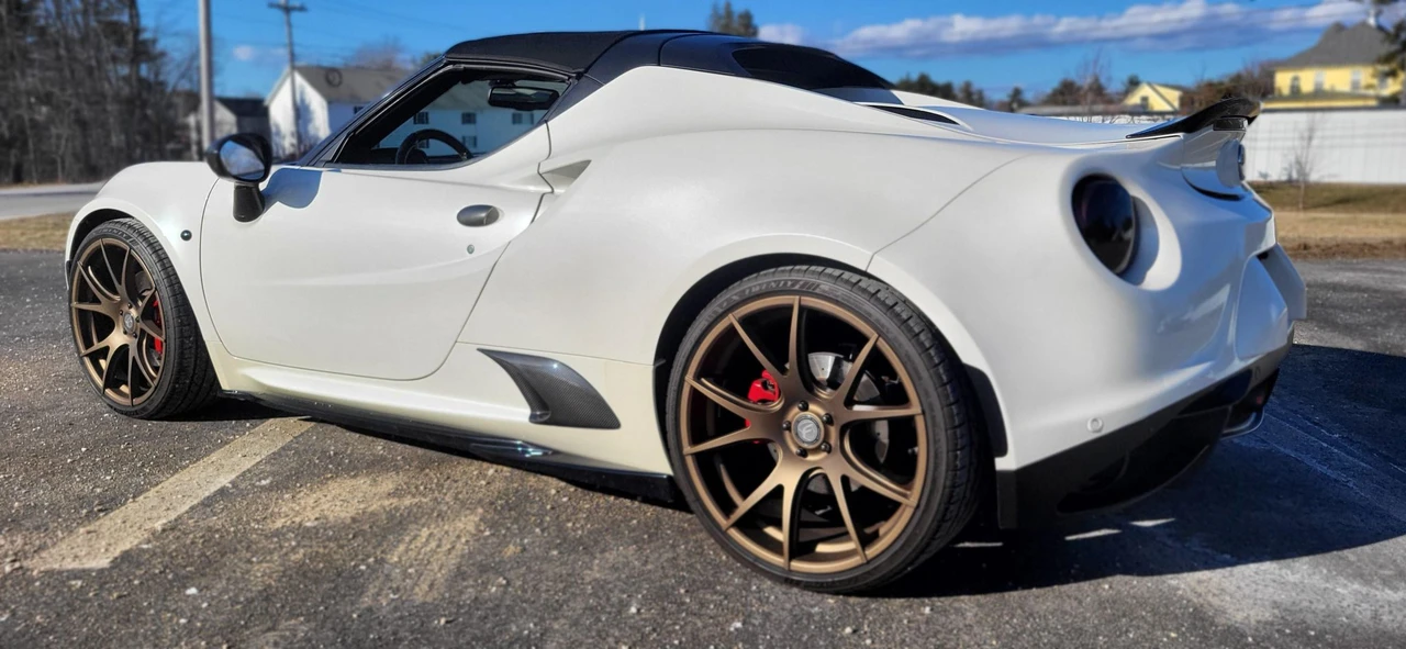 2015 Alfa Romeo 4C Spider - Image 14 of 31