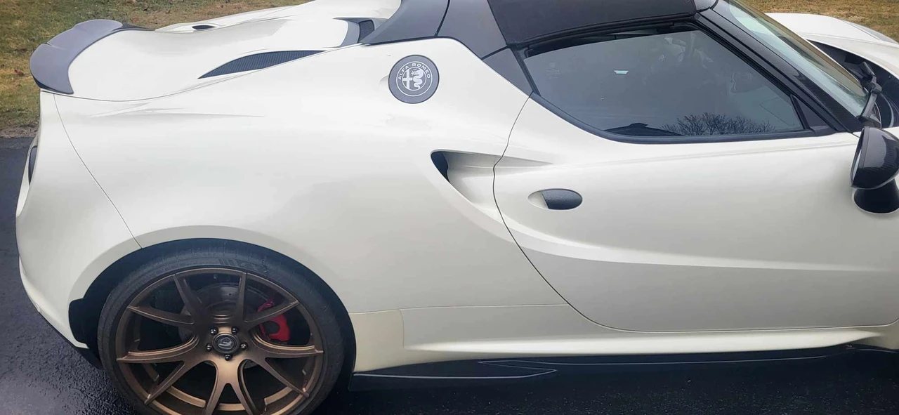 2015 Alfa Romeo 4C Spider - Image 22 of 31