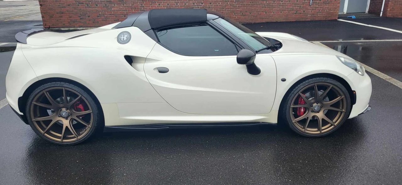 2015 Alfa Romeo 4C Spider - Image 7 of 31