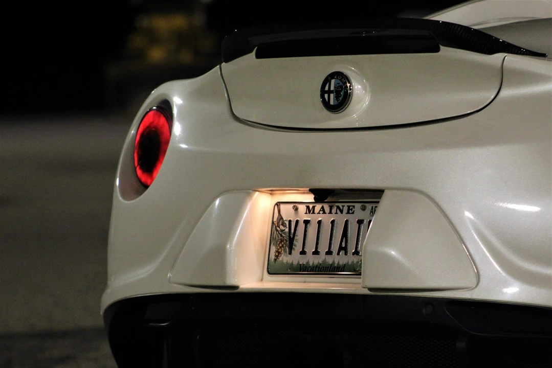 2015 Alfa Romeo 4C Spider - Image 18 of 31