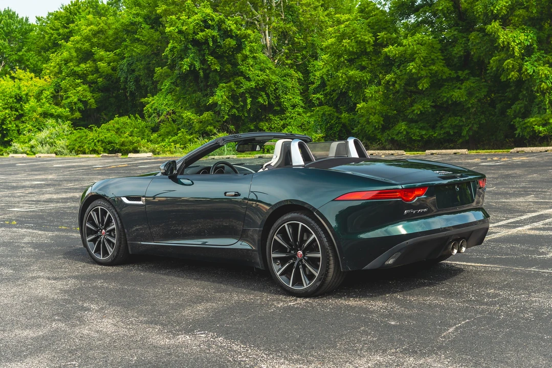 2015 Jaguar F-Type 1st Gen - Image 28 of 31