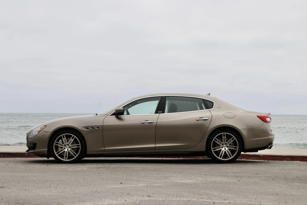 2015 Maserati Quattroporte 6th Gen - Image 14 of 31