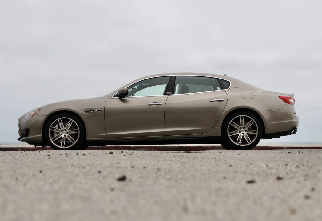 2015 Maserati Quattroporte 6th Gen - Image 13 of 31