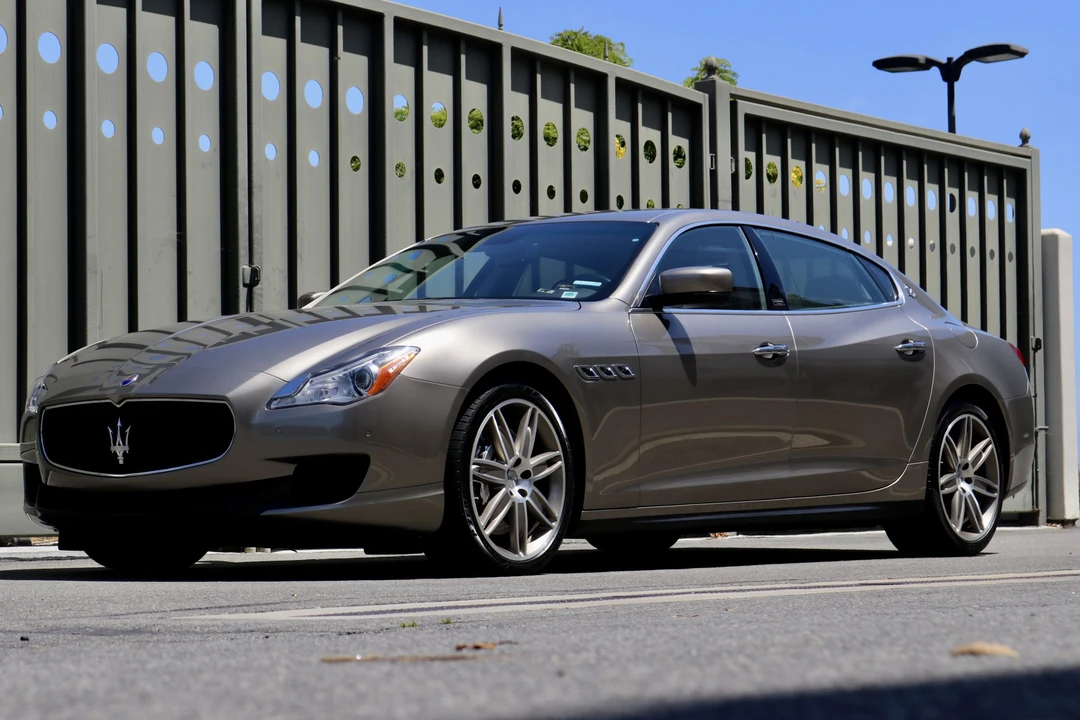 2015 Maserati Quattroporte 6th Gen - Image 15 of 31