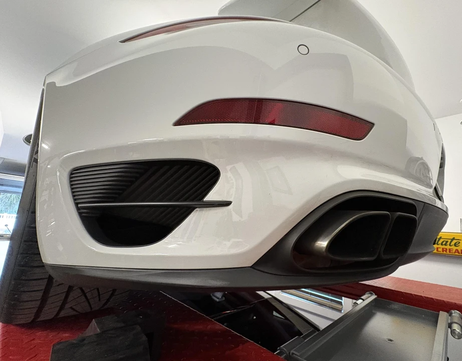 2015 Porsche 991 Turbo - Image 25 of 31