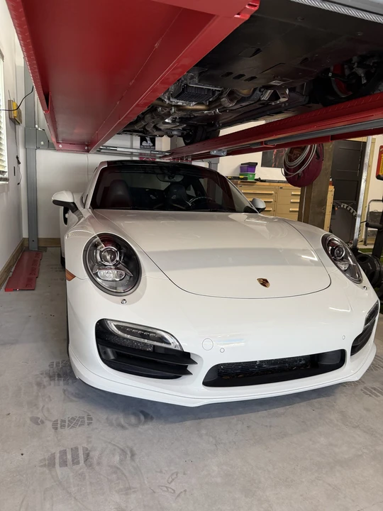 2015 Porsche 991 Turbo - Image 16 of 31