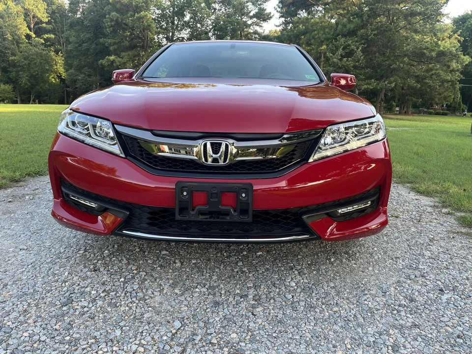 2016 Honda Accord 9th Gen - Image 11 of 31
