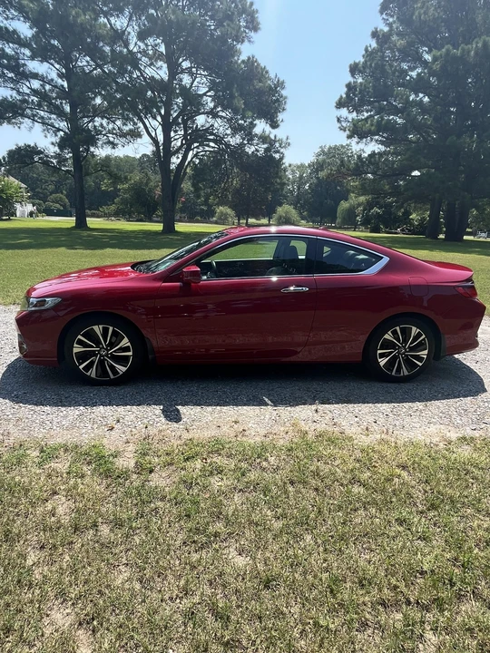 2016 Honda Accord 9th Gen - Image 9 of 31