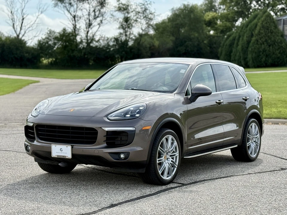 2016 Porsche 958 Cayenne S - Image 9 of 31