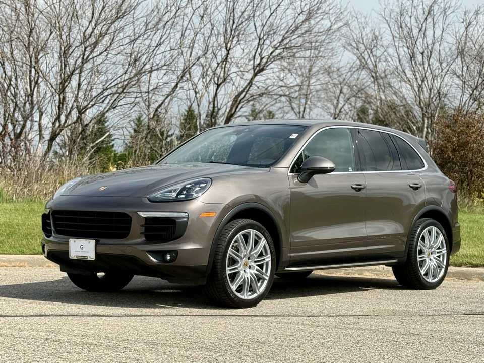 2016 Porsche 958 Cayenne S - Image 7 of 31