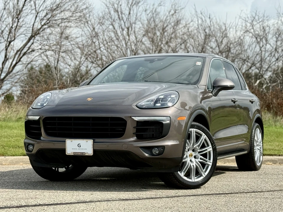 2016 Porsche 958 Cayenne S - Image 2 of 31