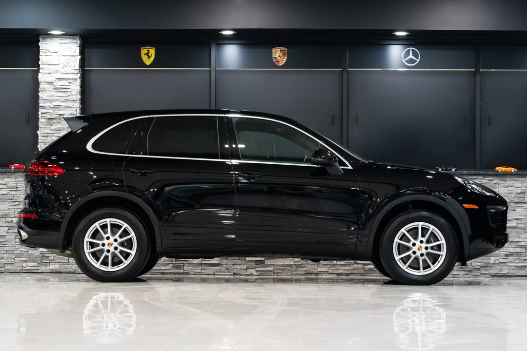 2016 Porsche 958 Cayenne - Image 25 of 31