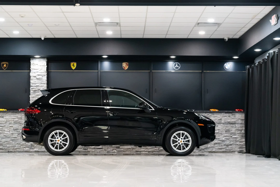 2016 Porsche 958 Cayenne - Image 23 of 31