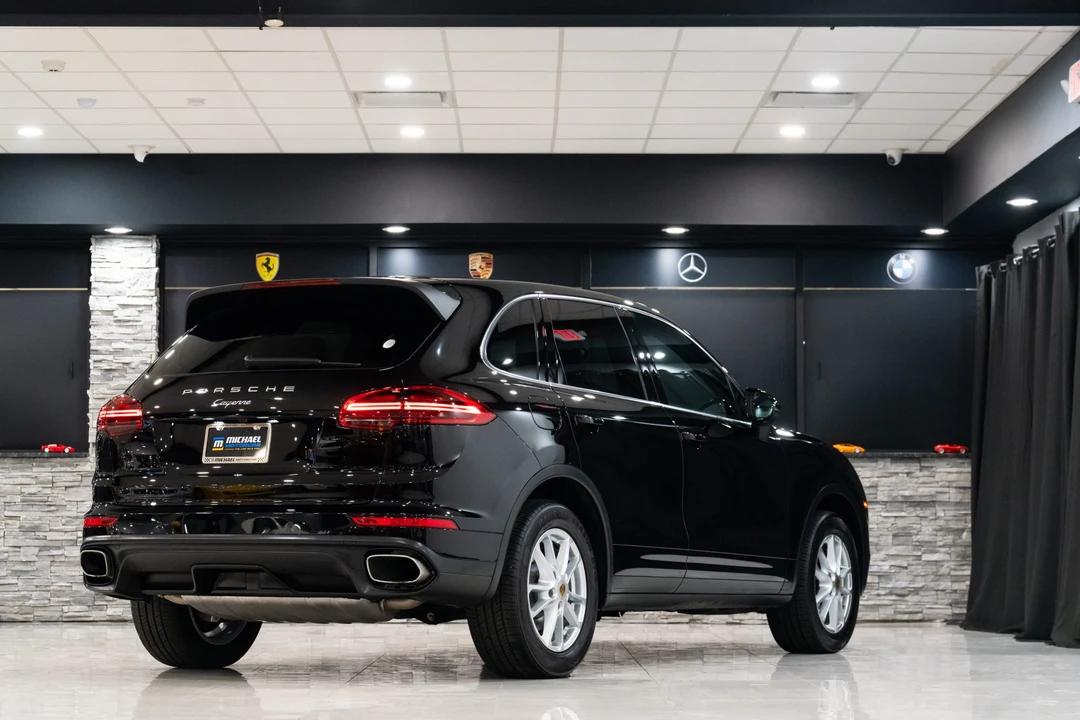2016 Porsche 958 Cayenne - Image 29 of 31