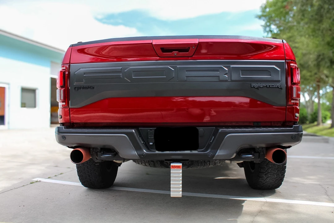 2017 Ford F-150 Raptor 13th Gen - Image 15 of 31